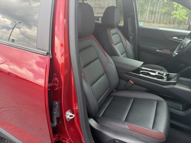 New 2026 Chevrolet Equinox RS w/ Convenience Package III FWD image 18