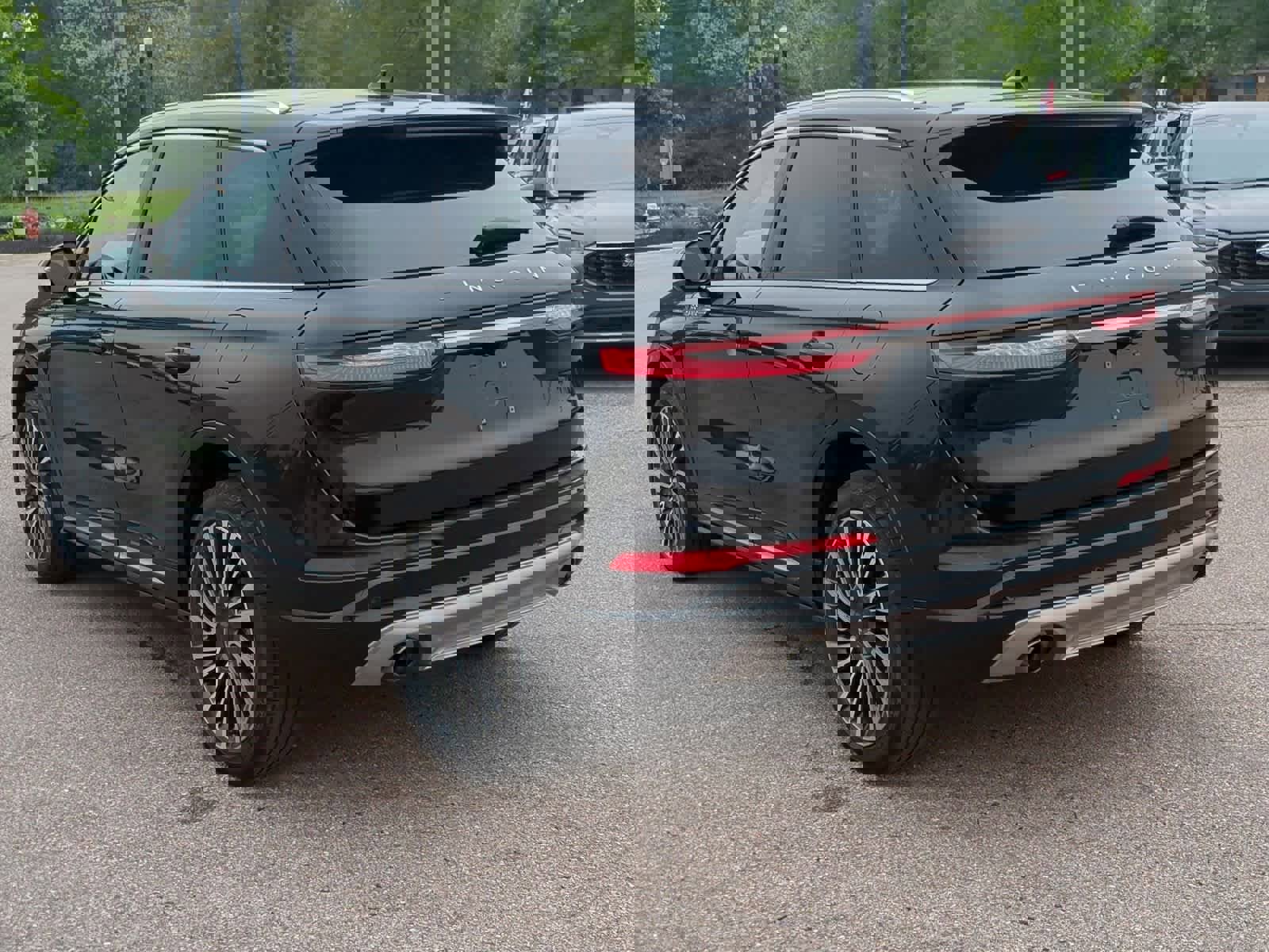 Used 2022 Lincoln Corsair Reserve w/ Sport Package image 6