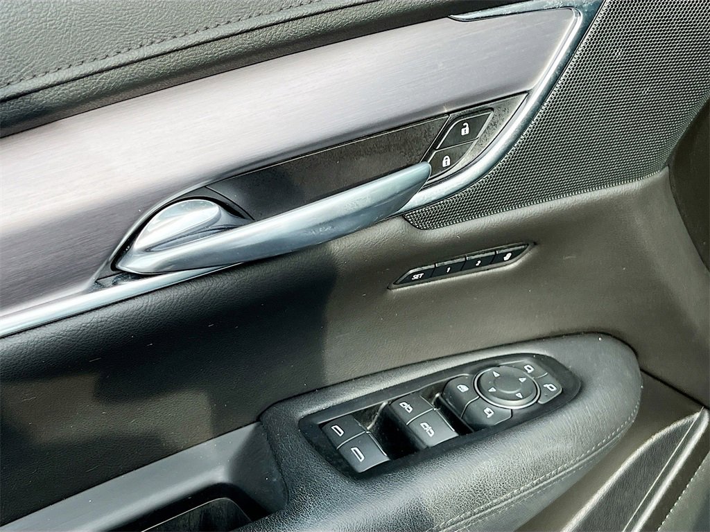 Used 2019 Cadillac XT5 Luxury image 17