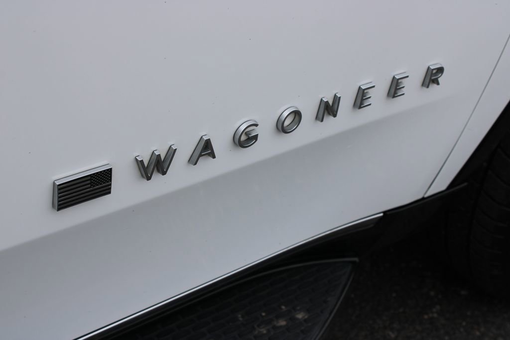 Used 2024 Jeep Wagoneer Series II image 13