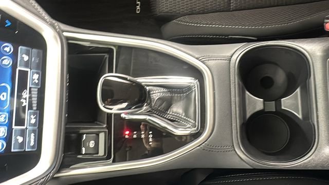 Certified 2025 Subaru Outback Premium image 32