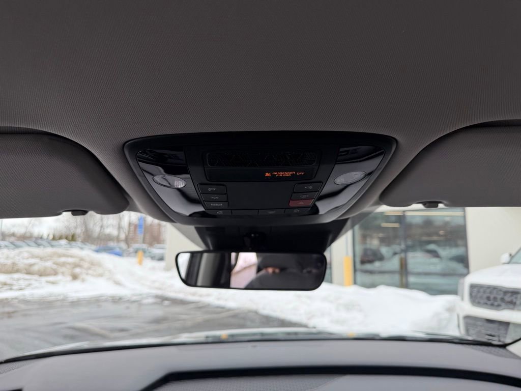 New 2026 Kia Carnival LX image 23