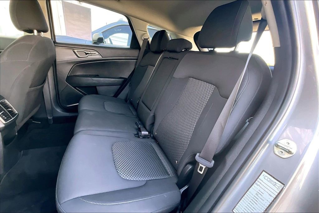 Used 2023 Kia Sportage LX image 36