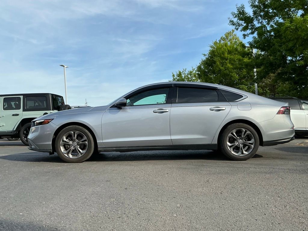 Used 2023 Honda Accord EX image 4