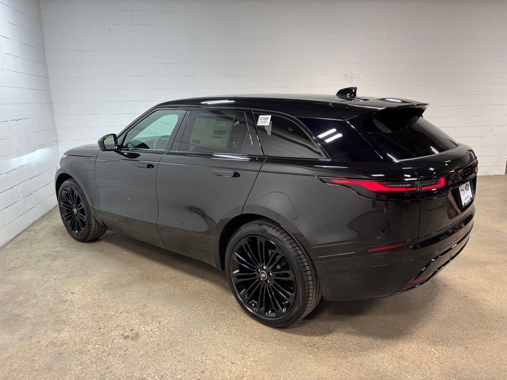 New 2026 Land Rover Range Rover Velar Dynamic SE image 10