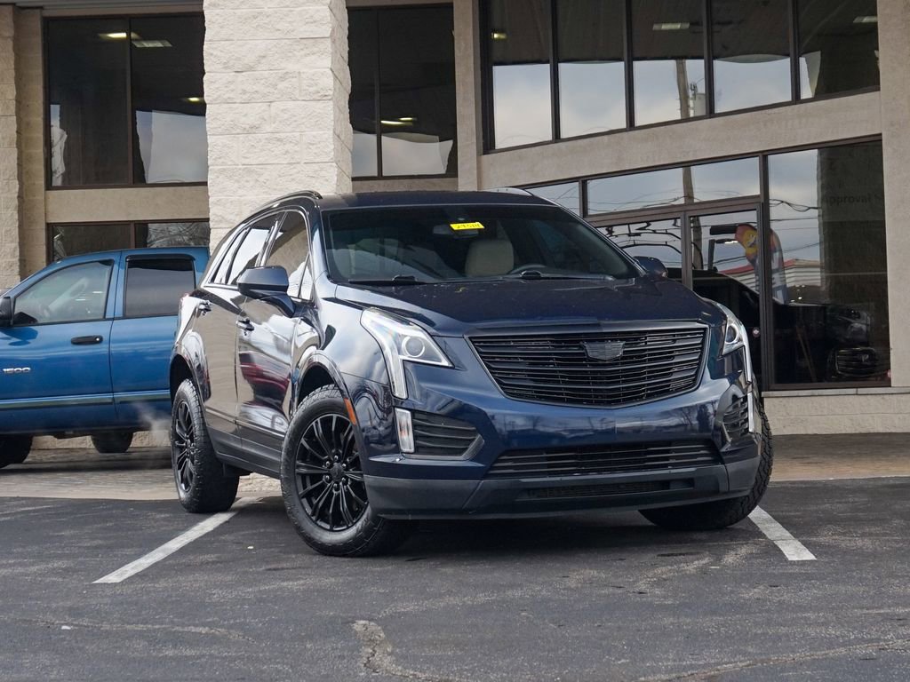 Used 2017 Cadillac XT5 FWD w/ LPO, Wheel Lock Package image 1