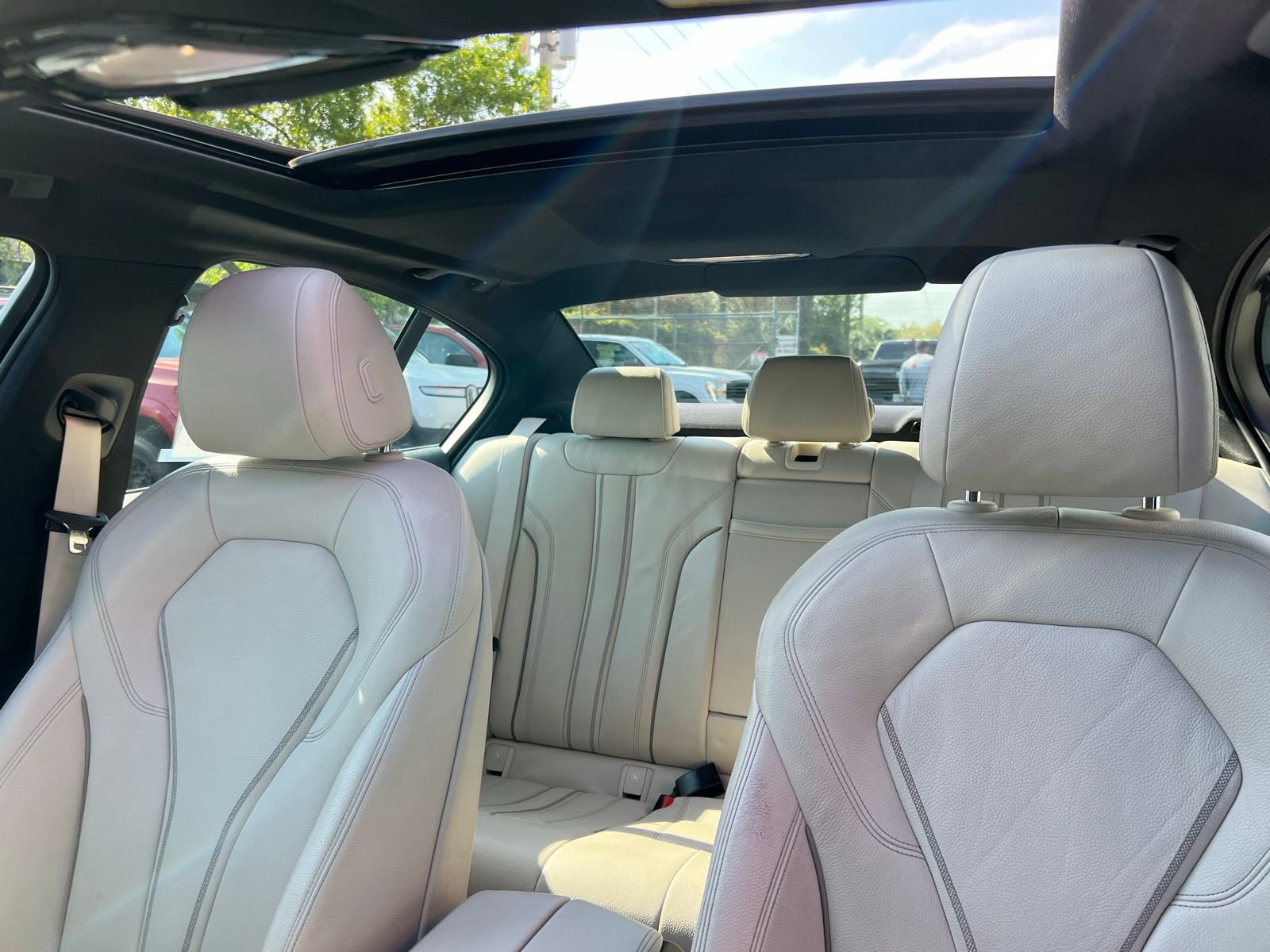 Used 2018 BMW 530e RWD image 29