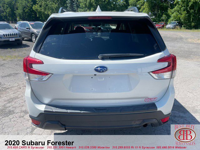 Used 2020 Subaru Forester Premium image 4