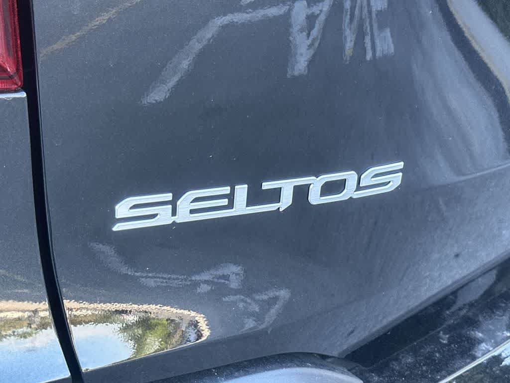 Certified 2026 Kia Seltos EX w/ EX Sunroof Package FWD image 10