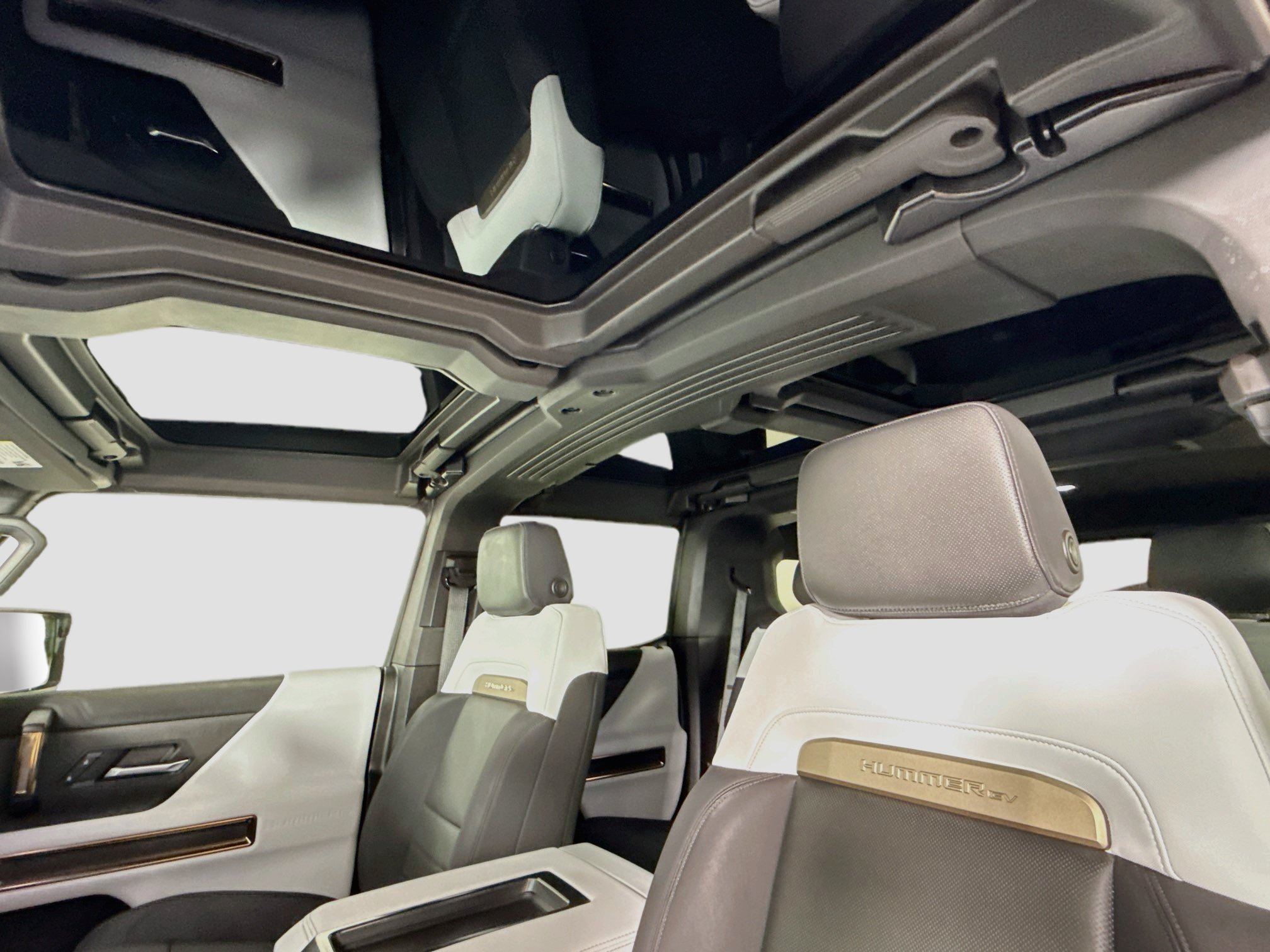 Used 2025 GMC Hummer EV 2X AWD/4WD image 24