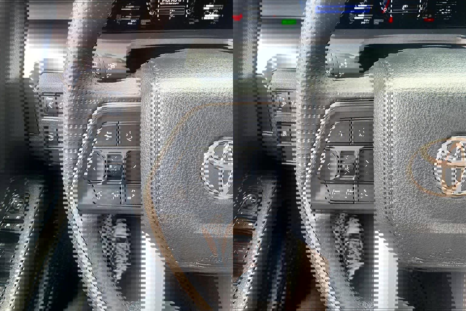 Used 2025 Toyota 4Runner TRD Off-Road image 23