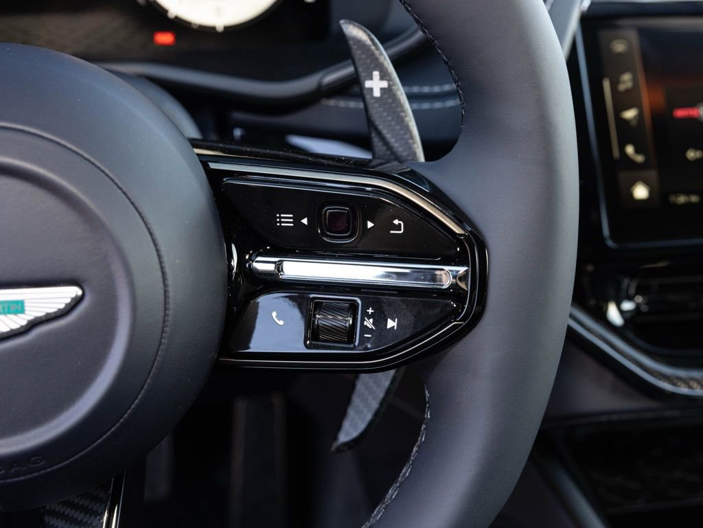 New 2026 Aston Martin DBX 707 image 33