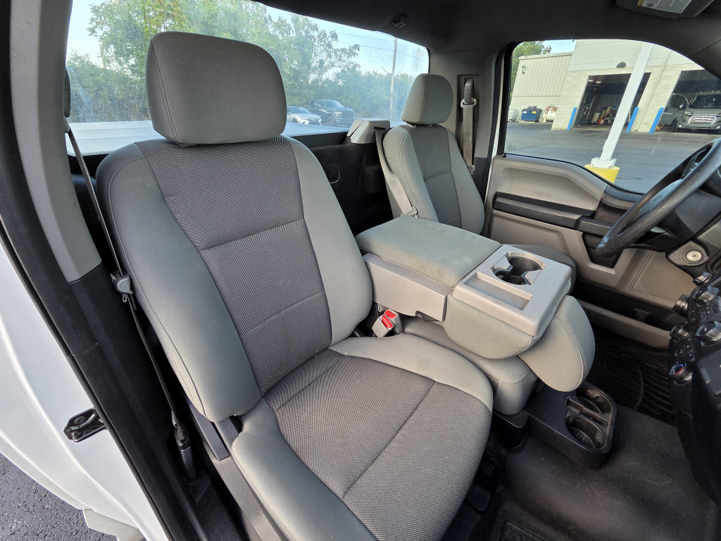 Used 2016 Ford F150 XL w/ Equipment Group 101A Mid RWD image 3