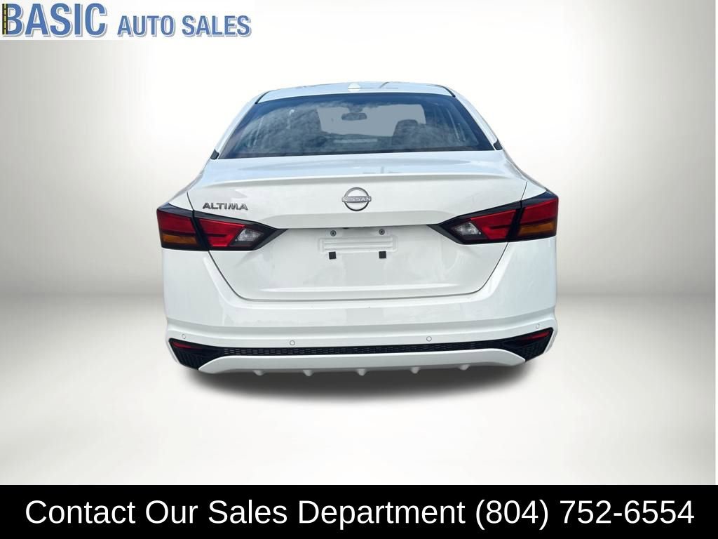 Used 2025 Nissan Altima 2.5 SV image 9