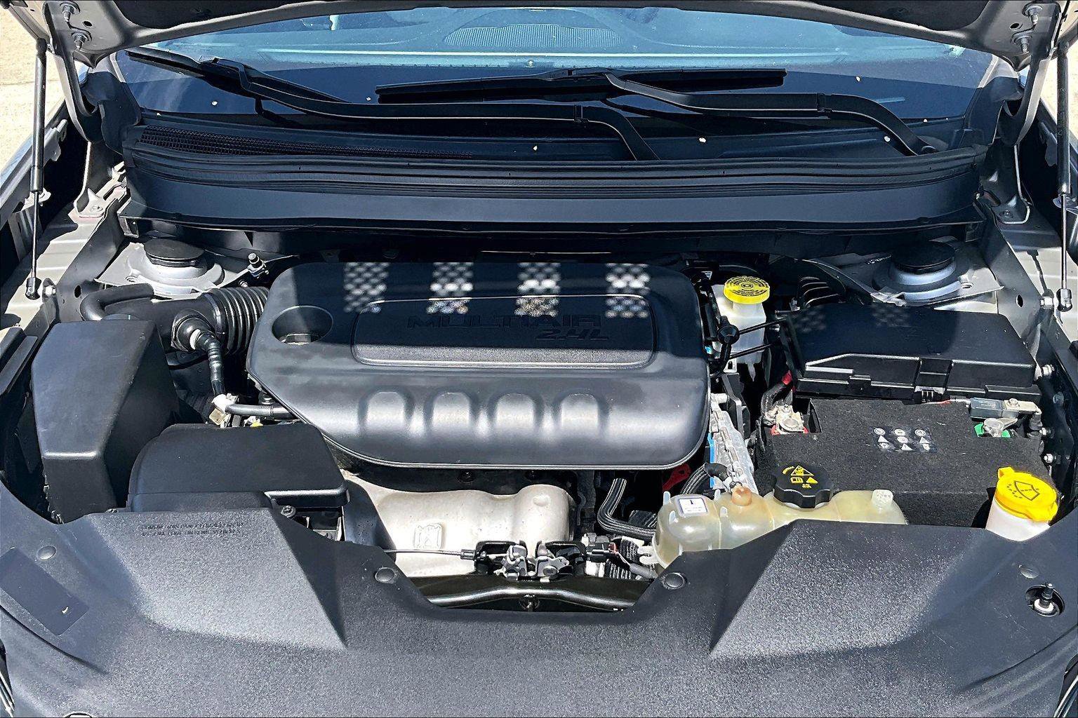 Used 2019 Jeep Cherokee Latitude Plus image 11