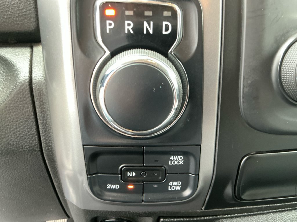 Used 2024 RAM 1500 Classic SLT AWD/4WD image 21