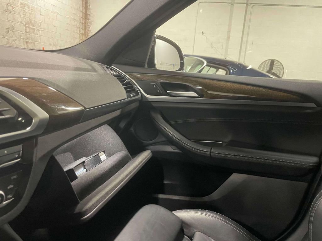 Used 2019 BMW X4 xDrive30i w/ Convenience Package image 34