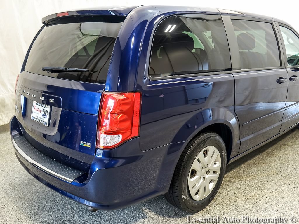 Used 2017 Dodge Grand Caravan SE FWD image 7