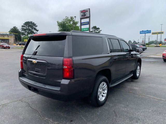 Used 2015 Chevrolet Suburban LT RWD image 3