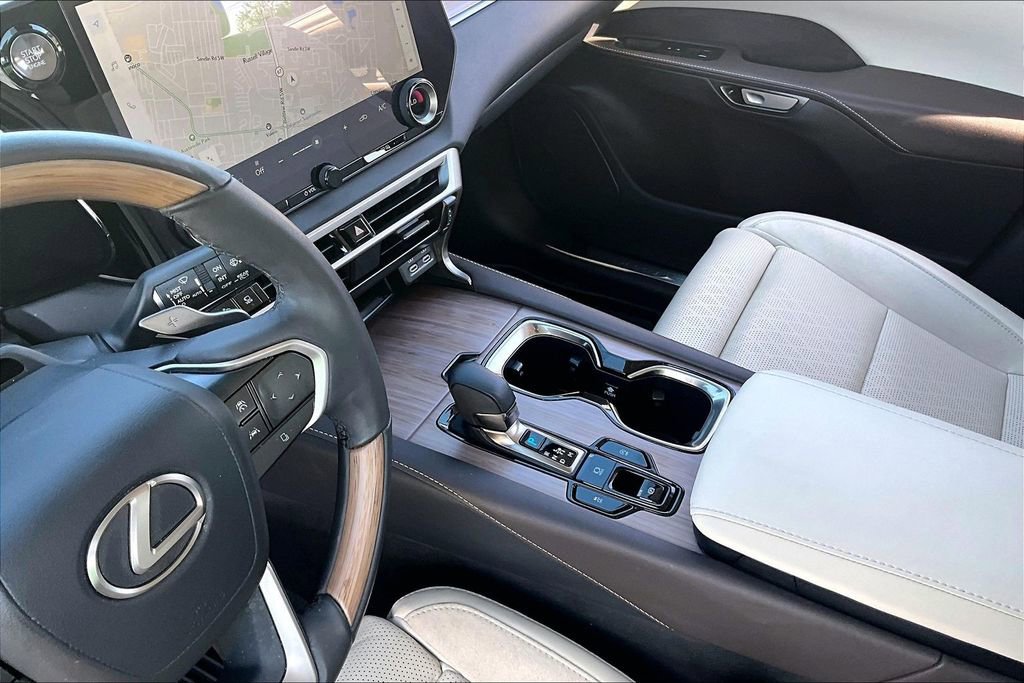 Used 2023 Lexus RX 350 FWD w/ Cold Area Package image 18