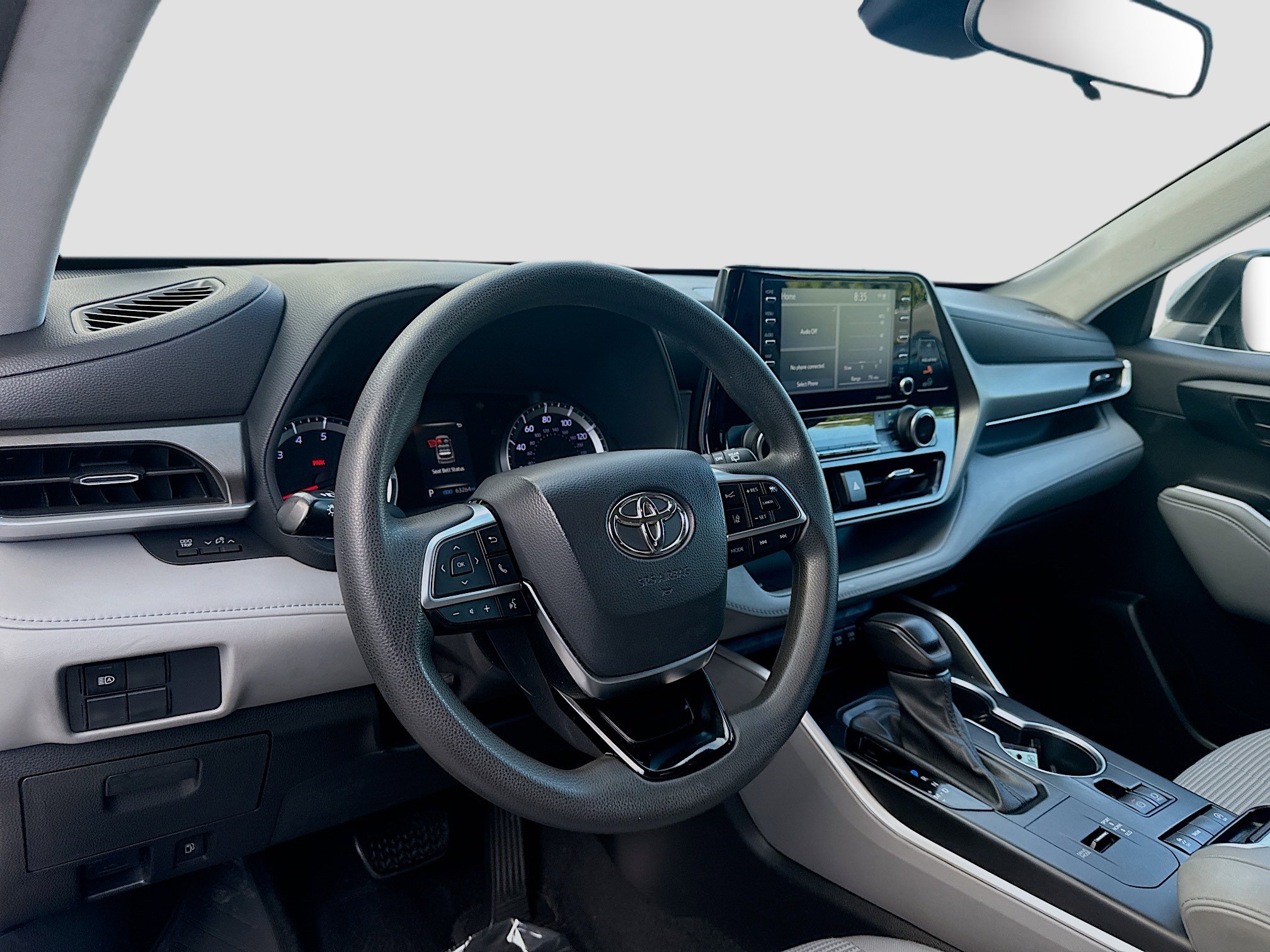 Used 2020 Toyota Highlander L FWD image 9