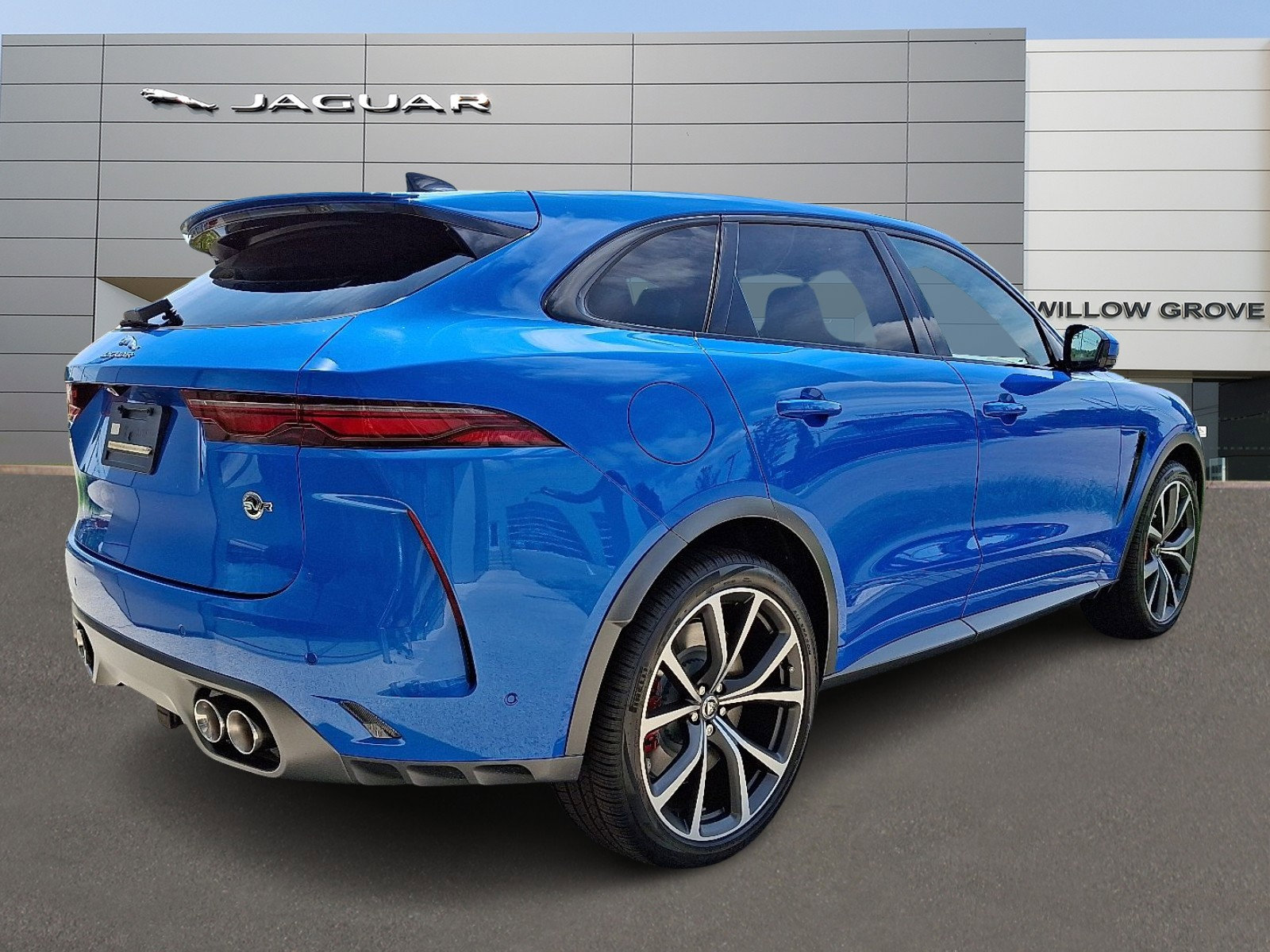 New 2026 Jaguar F-PACE SVR 575 Edition image 2