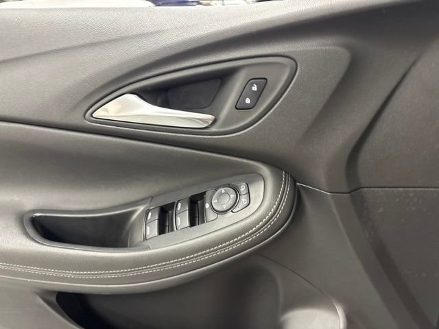 Used 2024 Buick Encore GX Preferred FWD image 25
