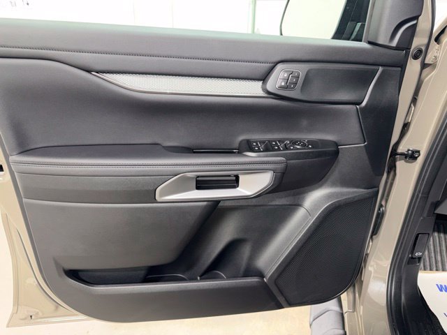 New 2026 Ford Ranger Lariat w/ Black Appearance Package AWD/4WD image 10