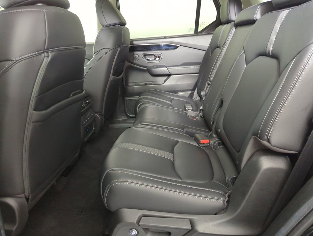 Certified 2024 Honda Pilot Touring image 21