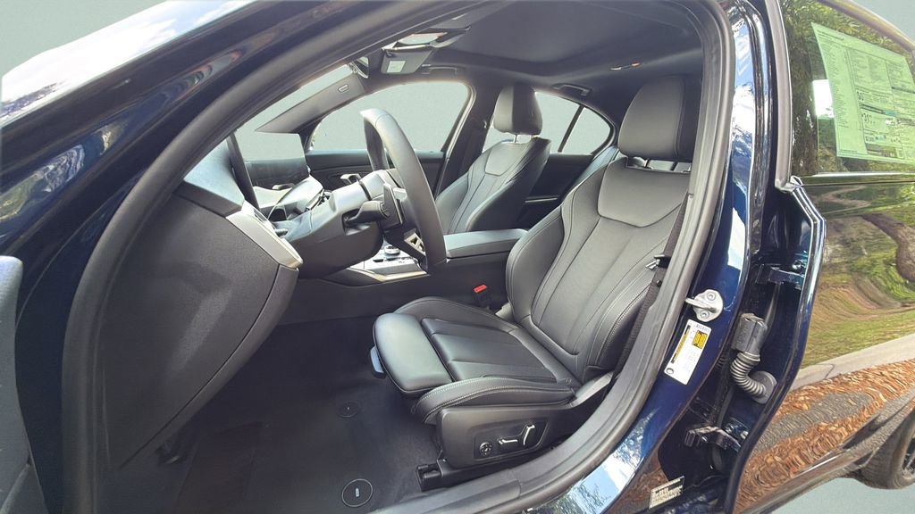 New 2026 BMW 330i Sedan w/ M Sport Package image 5