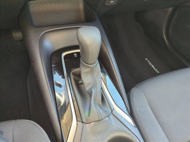 Used 2025 Toyota Corolla LE image 11