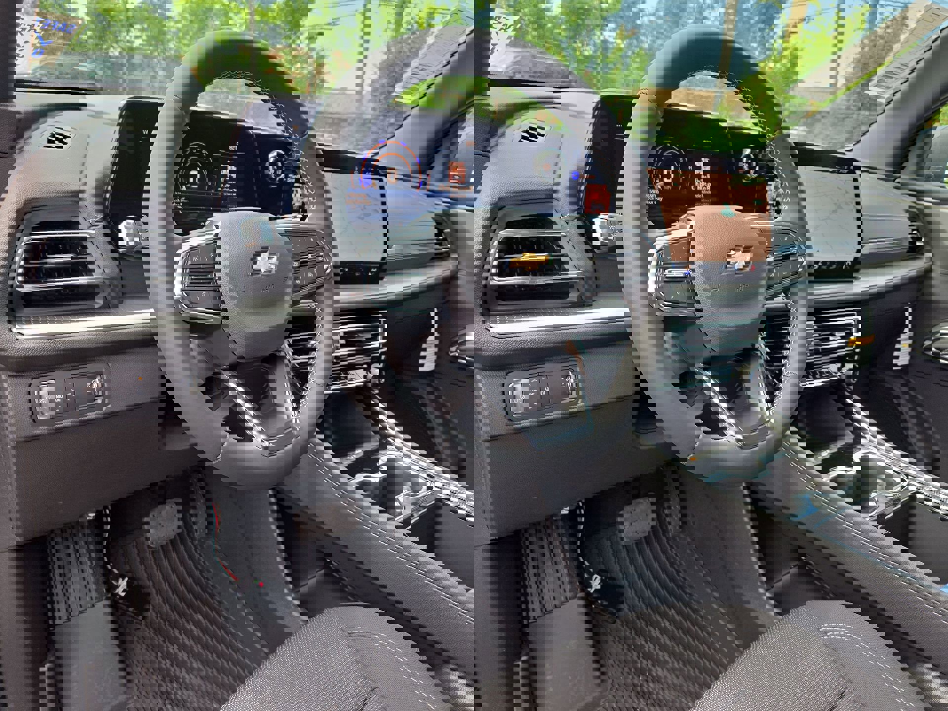 New 2025 Chevrolet Traverse LT w/ LPO, Floor Liner Package image 41