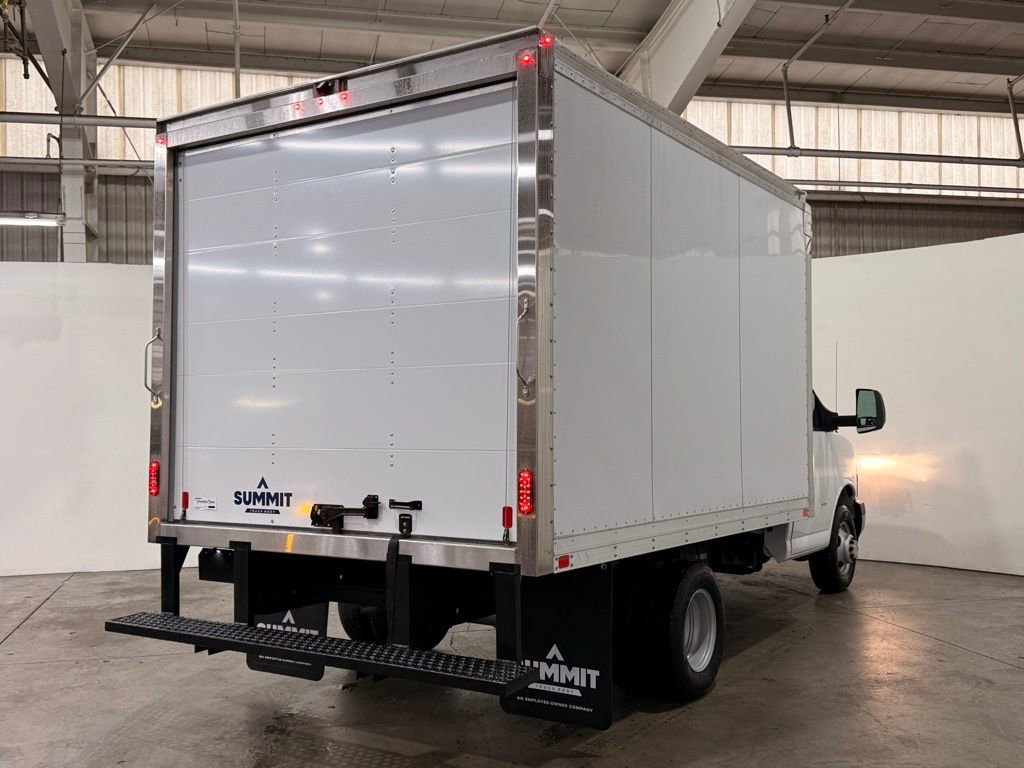 New 2025 Chevrolet Express 3500 Work Van w/ Power Convenience Package image 10