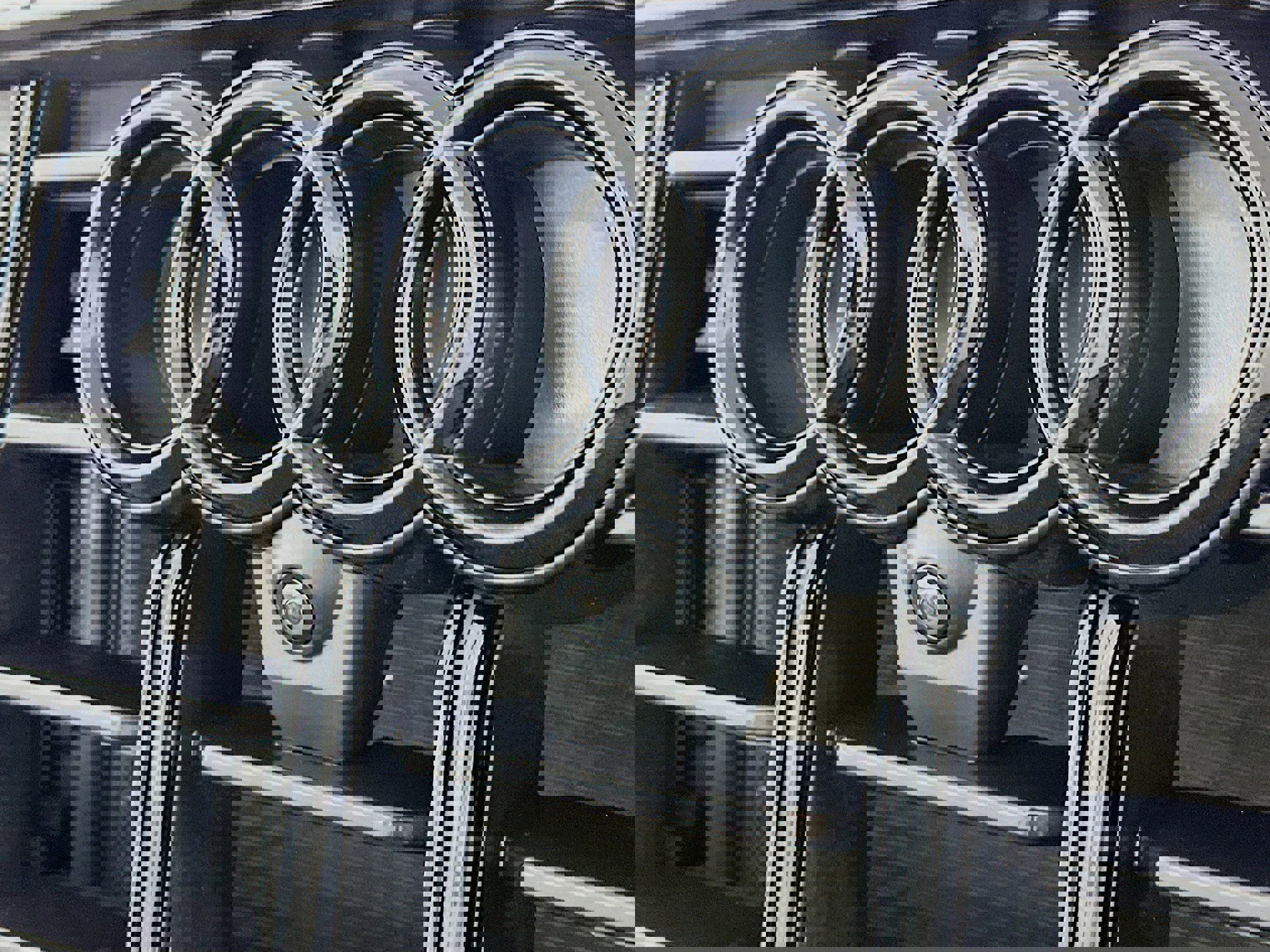 Used 2022 Audi SQ8 Prestige w/ Prestige Package image 35