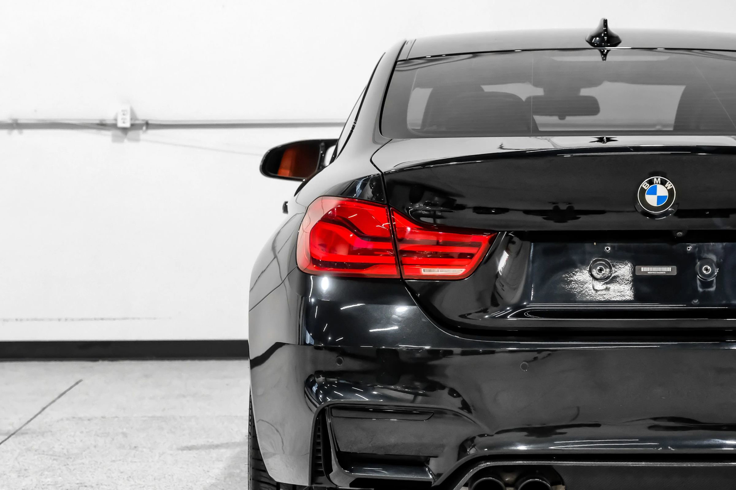 Used 2019 BMW M4 Coupe w/ Competition Package RWD image 40