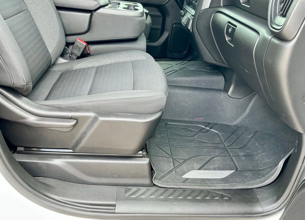 Used 2024 Chevrolet Silverado 2500 Custom w/ Custom Value Package image 23