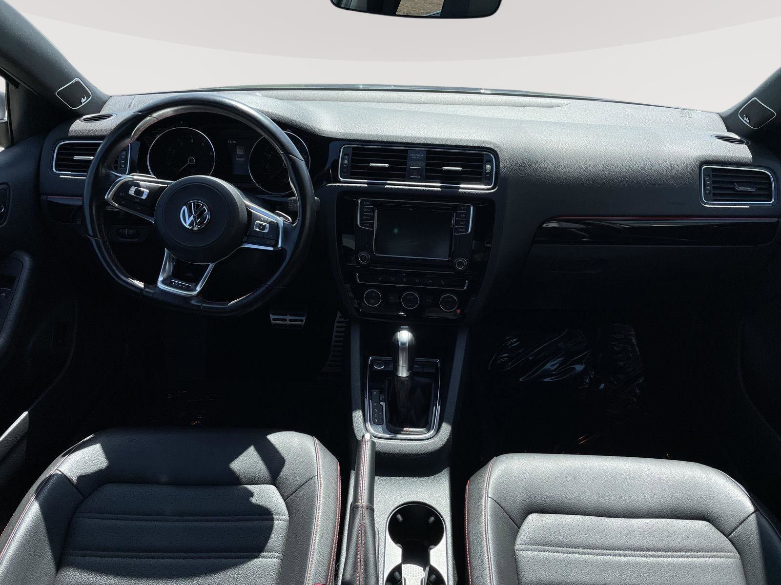 Used 2017 Volkswagen Jetta GLI FWD image 26
