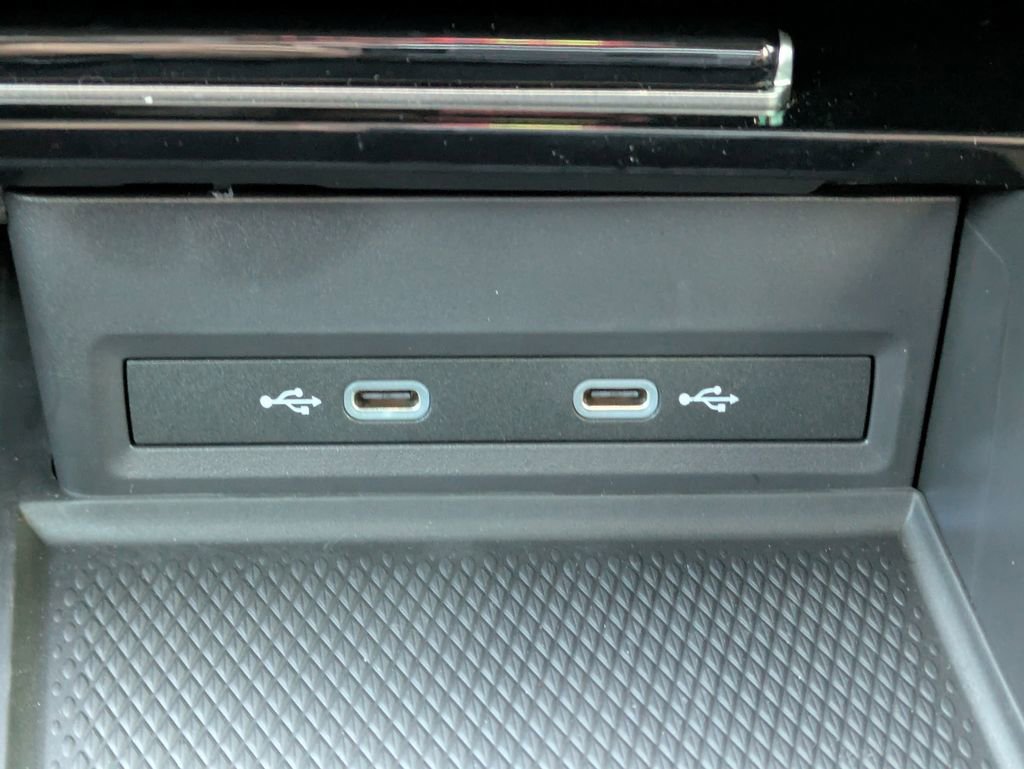 Certified 2024 Volkswagen Atlas Cross Sport SEL R-Line image 34