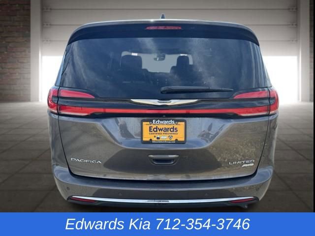Used 2021 Chrysler Pacifica Limited image 5