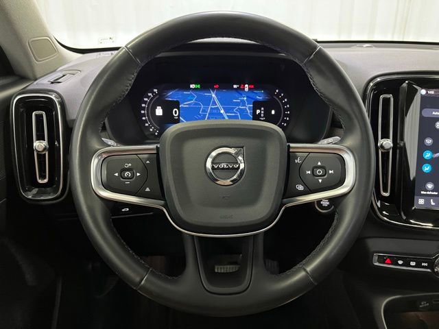 Used 2024 Volvo XC40 B5 Core AWD/4WD image 18