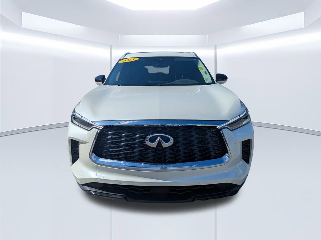 Certified 2025 INFINITI QX60 Luxe w/ Cargo Package image 9