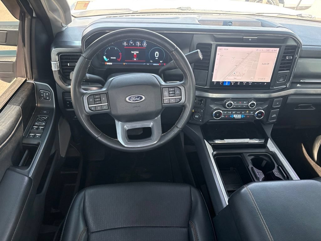 Used 2025 Ford F450 Lariat AWD/4WD image 3