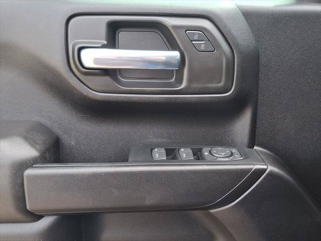 Used 2022 Chevrolet Silverado 1500 Custom w/ LPO, Dark Essentials Package RWD image 13