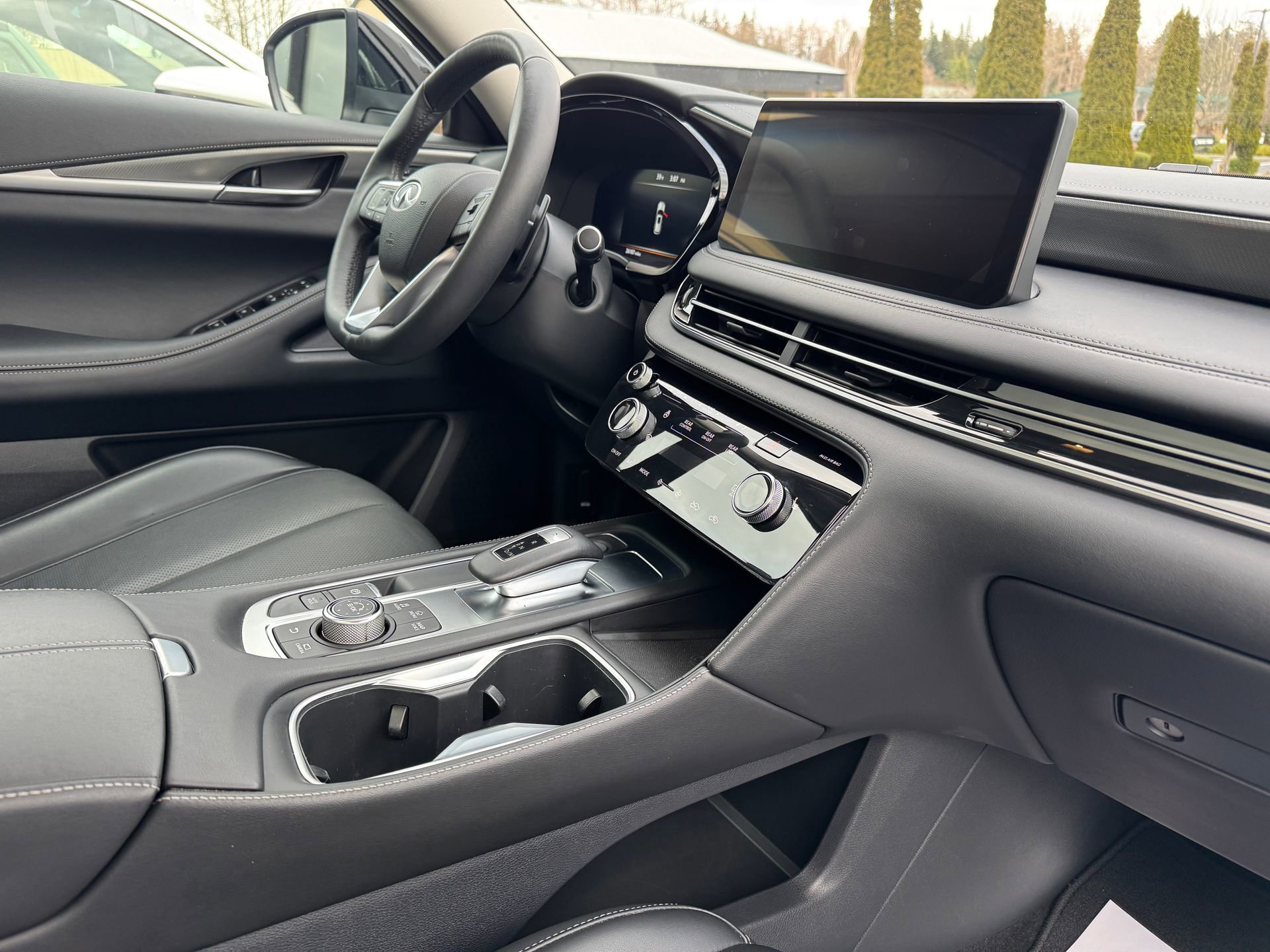 Used 2025 INFINITI QX60 Luxe image 23