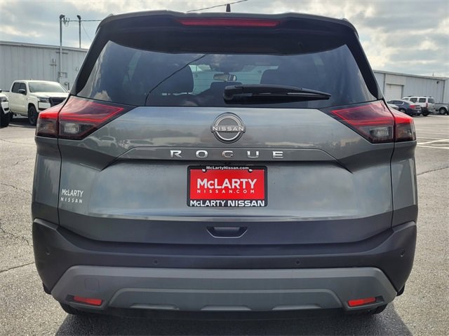Used 2023 Nissan Rogue S image 4