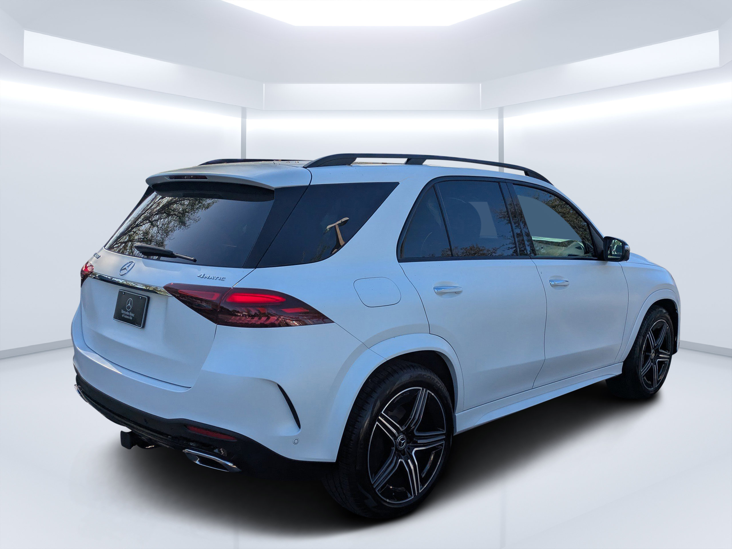 New 2026 Mercedes-Benz GLE 450 4MATIC image 3