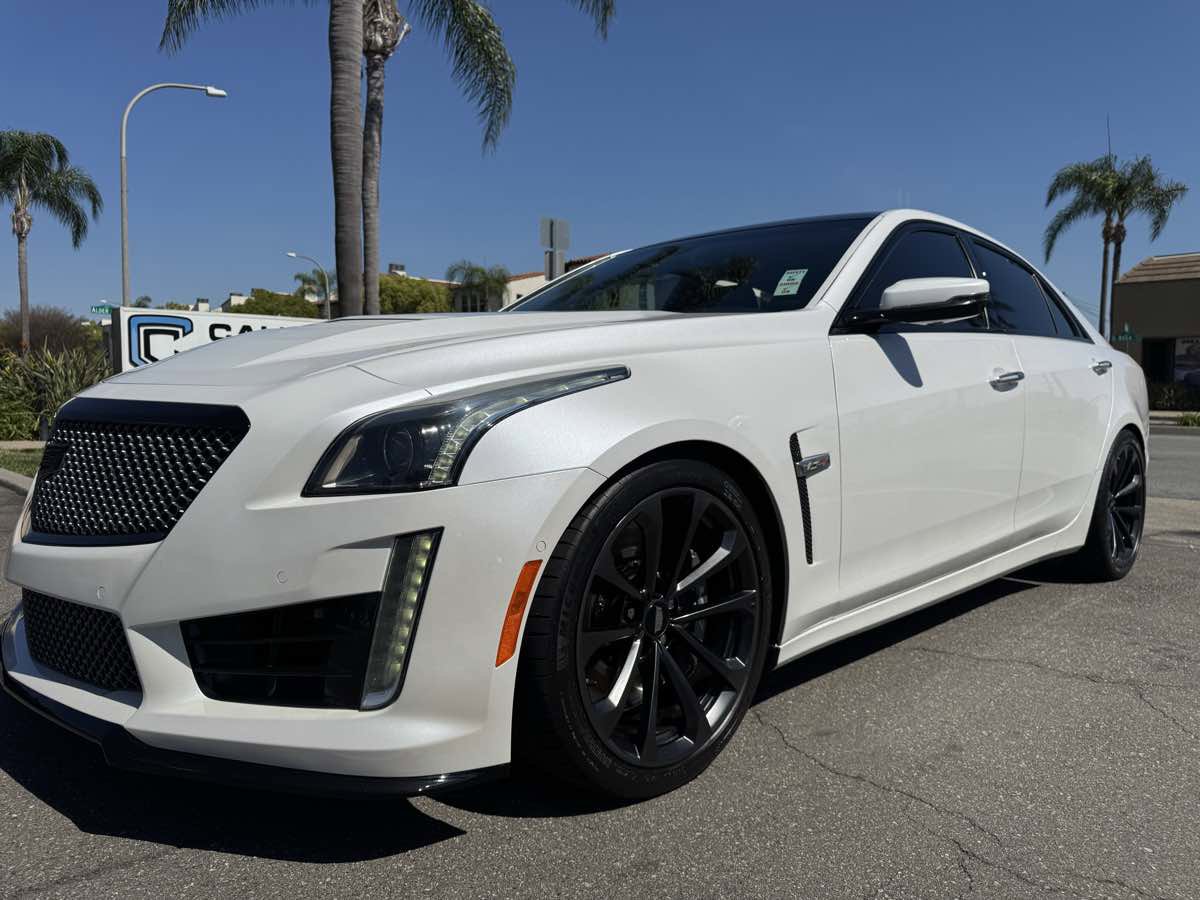 Used 2019 Cadillac CTS V w/ Luxury Package image 13