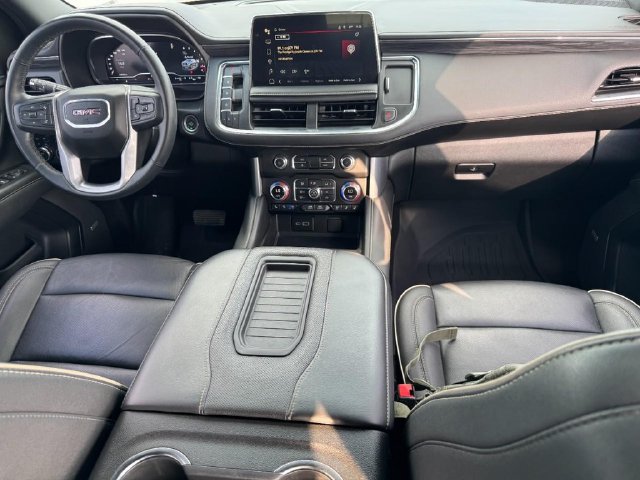 Used 2024 GMC Yukon XL SLT w/ SLT Luxury Package AWD/4WD image 17