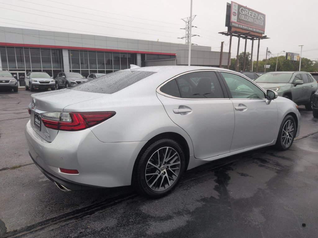 Used 2017 Lexus ES 350 w/ Premium Package FWD image 6