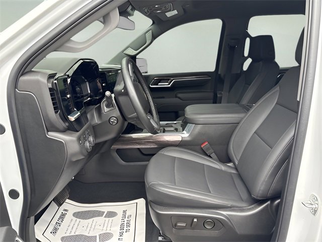 Used 2025 Chevrolet Silverado 1500 LTZ w/ LTZ Convenience Package II image 7